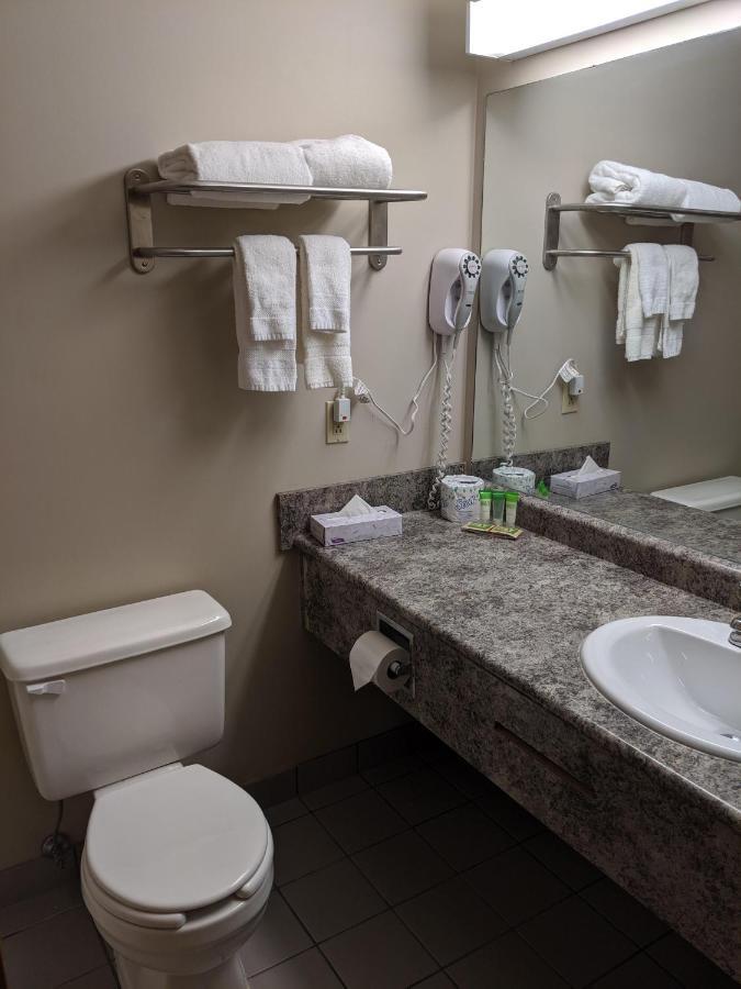 Riviera Motor Inn Saskatoon Exteriör bild